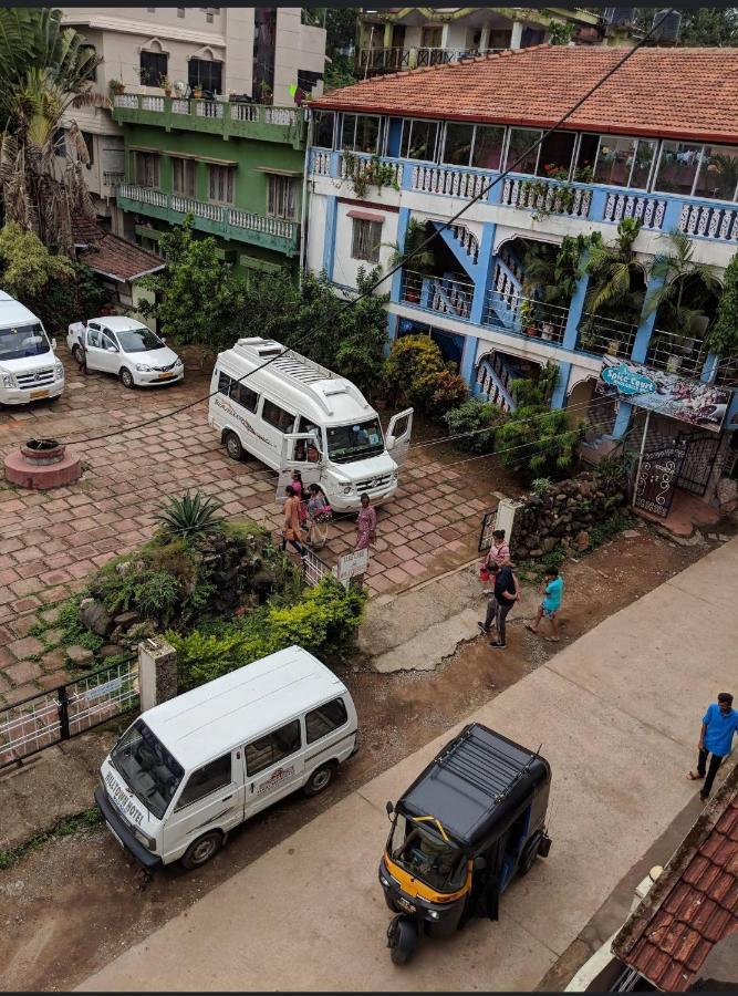 Hill Town Hotel KODAGU Exterior photo